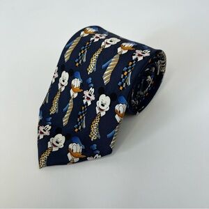 Disneyland Resort Men’s Silk Necktie Mickey Mouse Donald Duck Goofy Wearing Tie